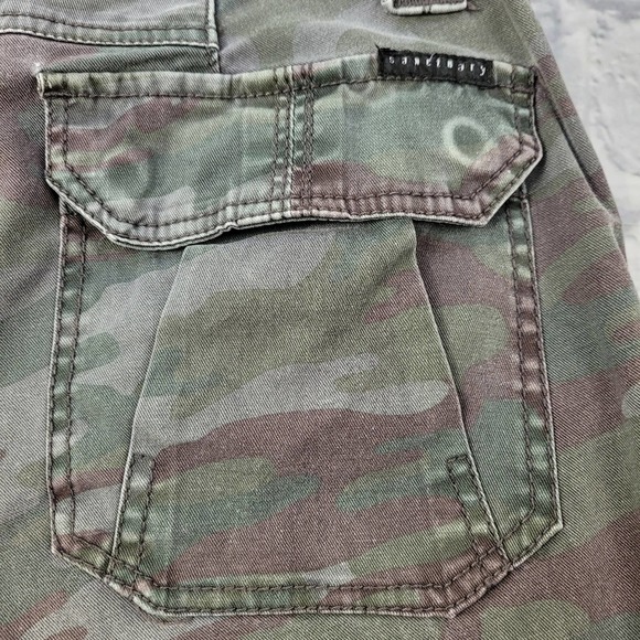 Sanctuary Camo Skinny Pants size 28 - Picture 5 of 12